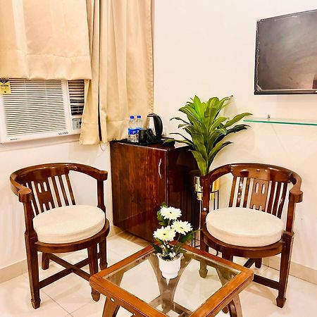 Sampat Royal Cafe Hotel Delhi  Buitenkant foto